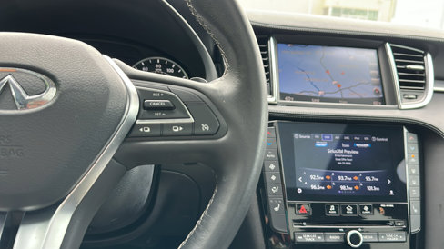 Certified 2019 INFINITI QX50 Luxe w/ Navigation Package image 18