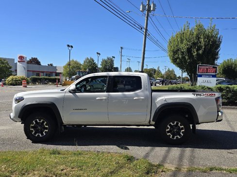 Used 2021 Toyota Tacoma TRD Off-Road image 7