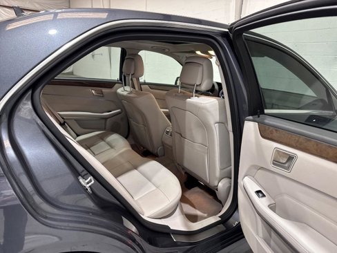 Used 2014 Mercedes-Benz E 350 Sedan image 58