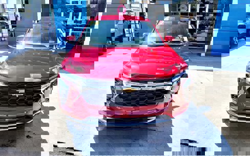 New 2026 Chevrolet Trax LT w/ Driver Confidence Package image 2