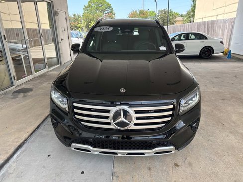 Used 2025 Mercedes-Benz GLB 250 image 2