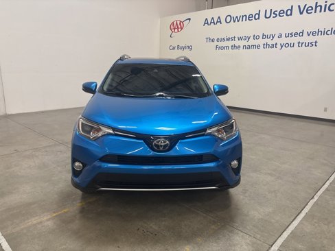 Used 2018 Toyota RAV4 XLE w/ Plus Extra Value Package image 9