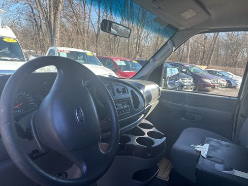 Used 2008 Ford E-250 and Econoline 250 image 8