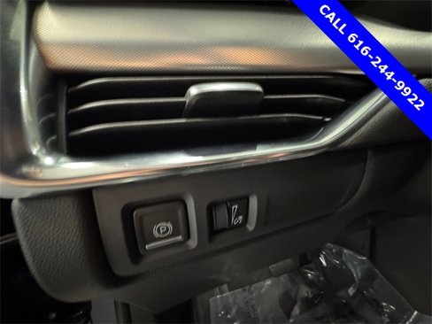 Used 2022 Cadillac XT4 Premium Luxury w/ Cold Weather Package image 24