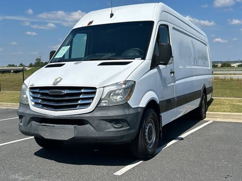 Used 2014 Freightliner Sprinter 2500 image 3