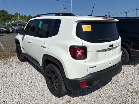 Used 2023 Jeep Renegade Altitude image 2