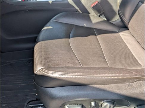 Used 2021 Chevrolet Equinox Premier image 22