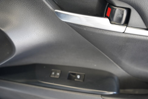 Used 2018 Toyota Camry LE image 35