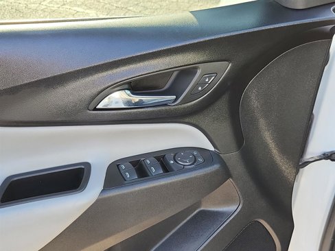 Used 2022 Chevrolet Equinox LT image 22