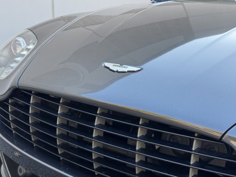 Used 2013 Aston Martin V8 Vantage Roadster image 13