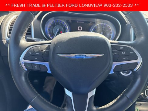 Used 2015 Chrysler 300 C w/ Light Group image 18