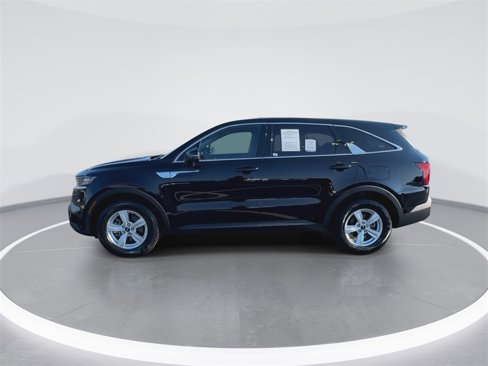 Used 2023 Kia Sorento LX image 5