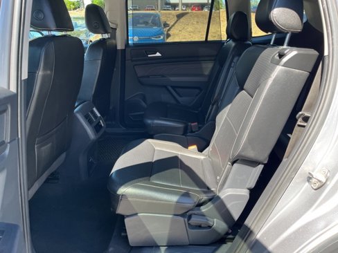 Used 2021 Volkswagen Atlas SE image 10