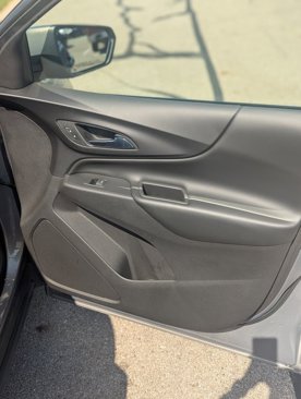 Used 2018 Chevrolet Equinox LT w/ Sun & Infotainment Package image 5