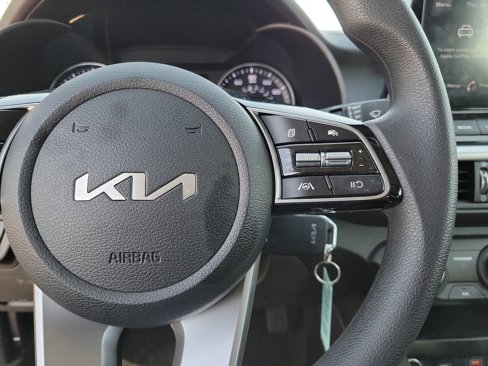 Used 2024 Kia Forte LXS image 19