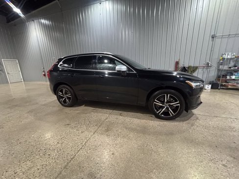 Used 2018 Volvo XC60 T6 R-Design w/ Convenience Package image 5
