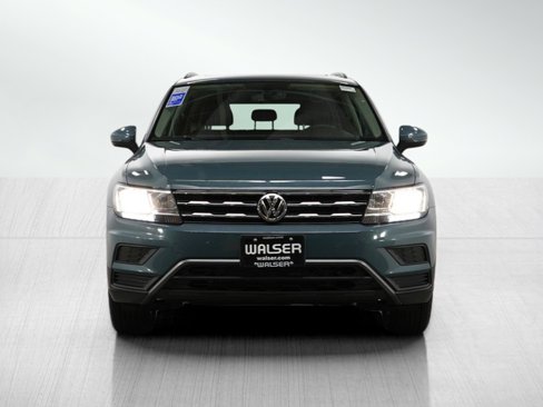 Used 2021 Volkswagen Tiguan SE w/ Panoramic Sunroof Package image 8
