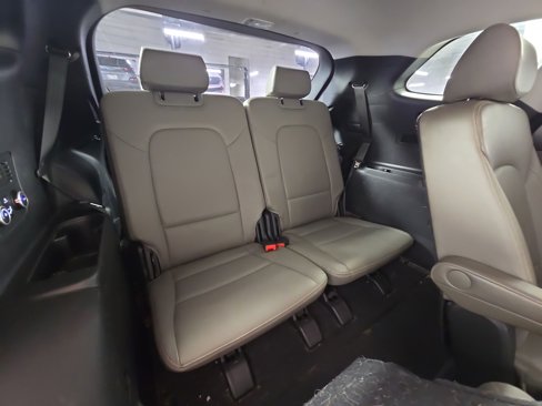 Used 2017 Hyundai Santa Fe Limited image 23