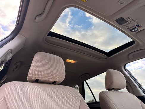 Used 2019 Subaru Outback 2.5i Premium image 16