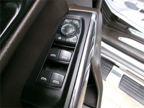 Used 2021 Chevrolet Silverado 1500 LTZ image 18