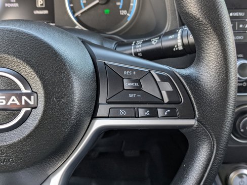 Certified 2024 Nissan Leaf S image 18