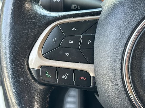 Used 2015 Jeep Renegade Limited image 15