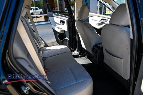 Used 2023 Nissan Rogue SV image 7