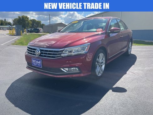 Used 2017 Volkswagen Passat 1.8T SEL Premium image 8