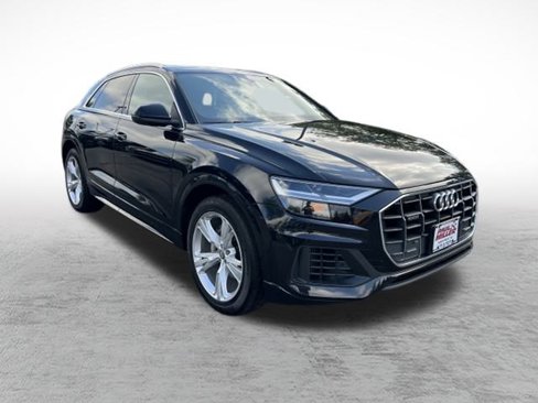 Used 2020 Audi Q8 Premium w/ Convenience Package image 3