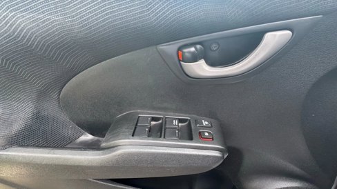 Used 2010 Honda Fit Sport image 10