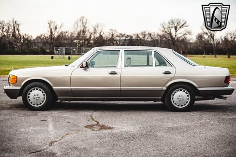 Used 1987 Mercedes-Benz 420 SEL image 4
