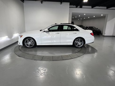 Used 2017 Mercedes-Benz E 300 4MATIC image 3