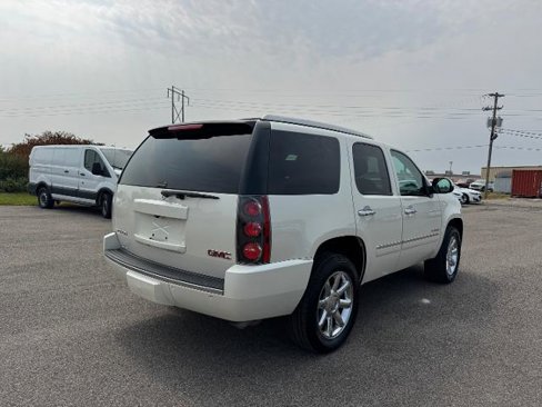 Used 2014 GMC Yukon Denali image 5