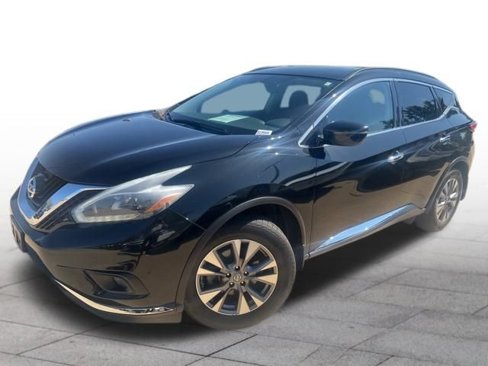 Used 2018 Nissan Murano SV image 3