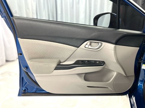 Used 2015 Honda Civic LX image 32