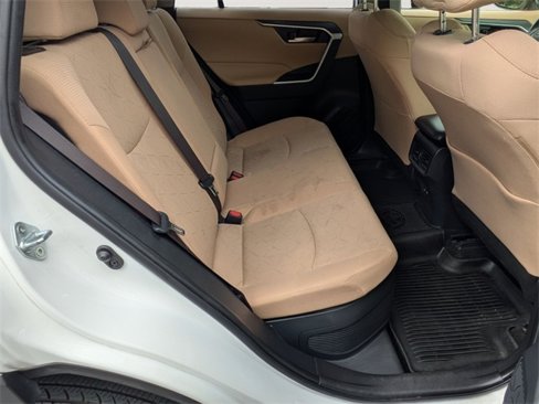Used 2019 Toyota RAV4 XLE image 27