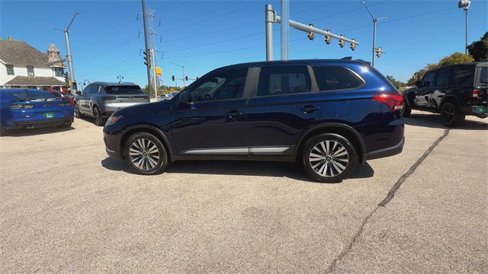Used 2020 Mitsubishi Outlander ES image 5