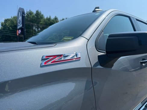 Used 2022 Chevrolet Silverado 1500 LT Trail Boss w/ Bed Protection Package image 13