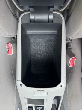 Used 2011 Toyota RAV4 2WD image 33