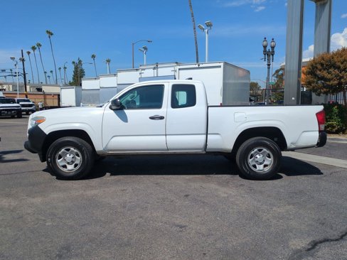 Used 2017 Toyota Tacoma SR image 23