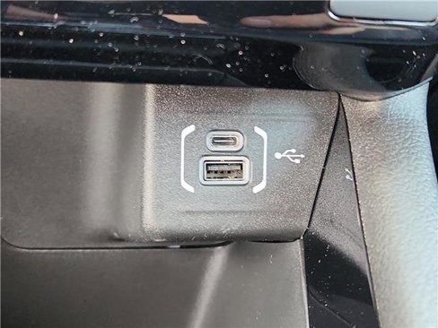 New 2025 Jeep Compass Latitude w/ Altitude Special Edition image 18