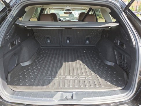 Used 2021 Subaru Outback Touring w/ Popular Package #2 image 31