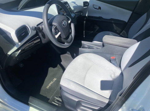 Used 2016 Toyota Prius Two image 12