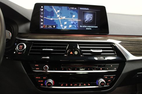 Used 2019 BMW 540i w/ M Sport Package image 29