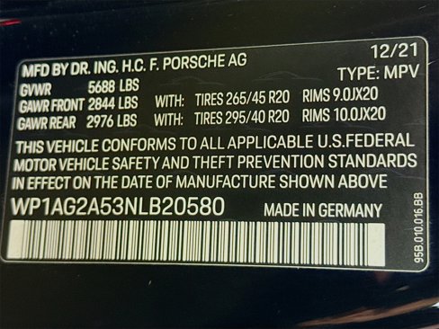 Certified 2022 Porsche Macan S image 26