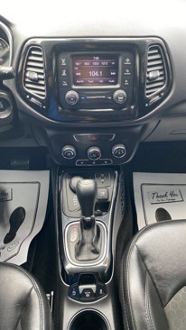 Used 2018 Jeep Compass Latitude image 18