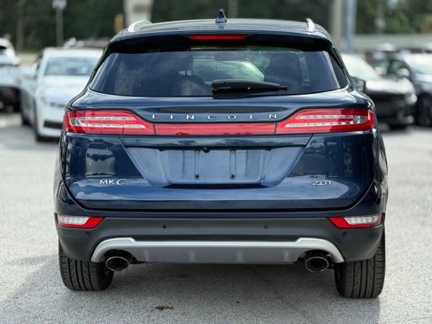 Used 2017 Lincoln MKC Premiere image 3