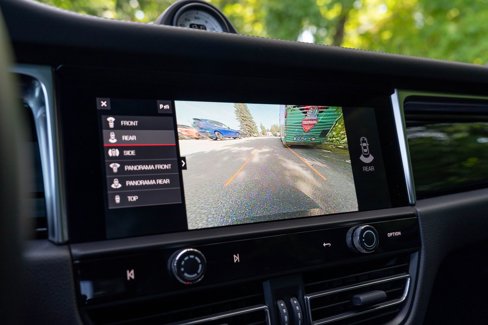 Certified 2023 Porsche Macan Turbo image 29