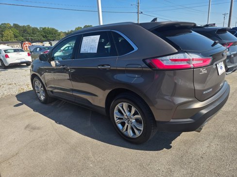 Used 2019 Ford Edge Titanium image 3