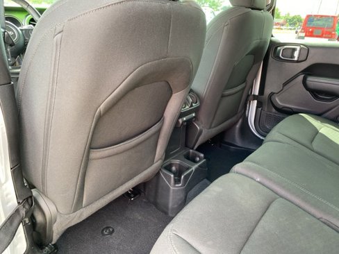 Used 2022 Jeep Wrangler Unlimited Sport image 28